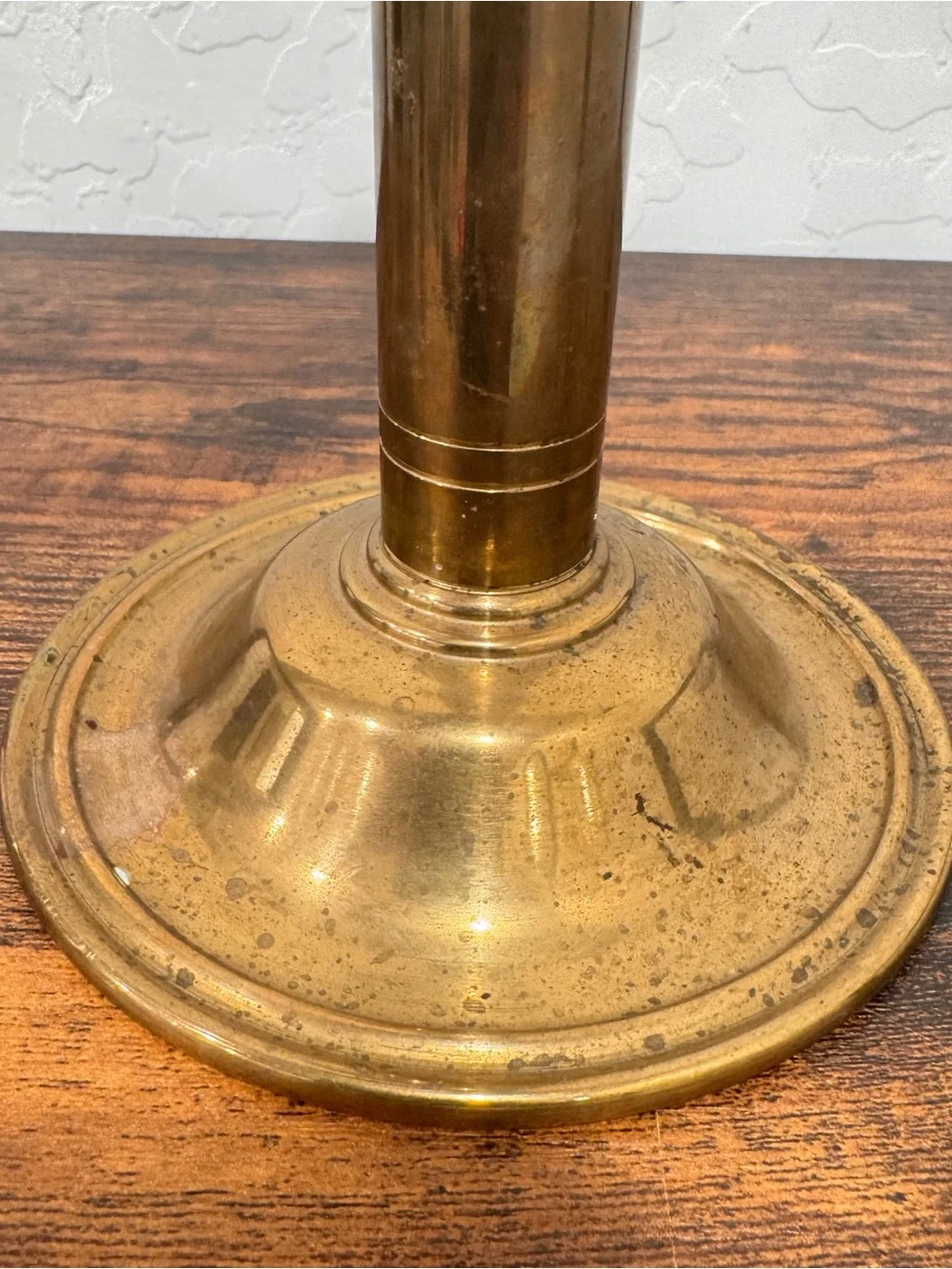 Vintage Brass Single-Arm Candle Holder - Polished Gold Tone Finish